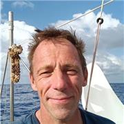 professeur de soutien scolaire, ou pour les devoirs en physique mécanique, technologie, ou mathématiques appliqués, à distance